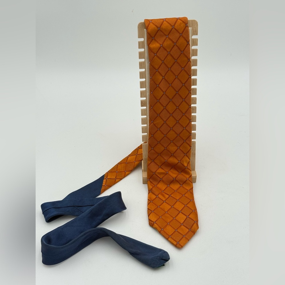 Vintage TOMMY HILFIGER Pure Silk Tie Orange & Navy Blue Preppy Made in USA 61”